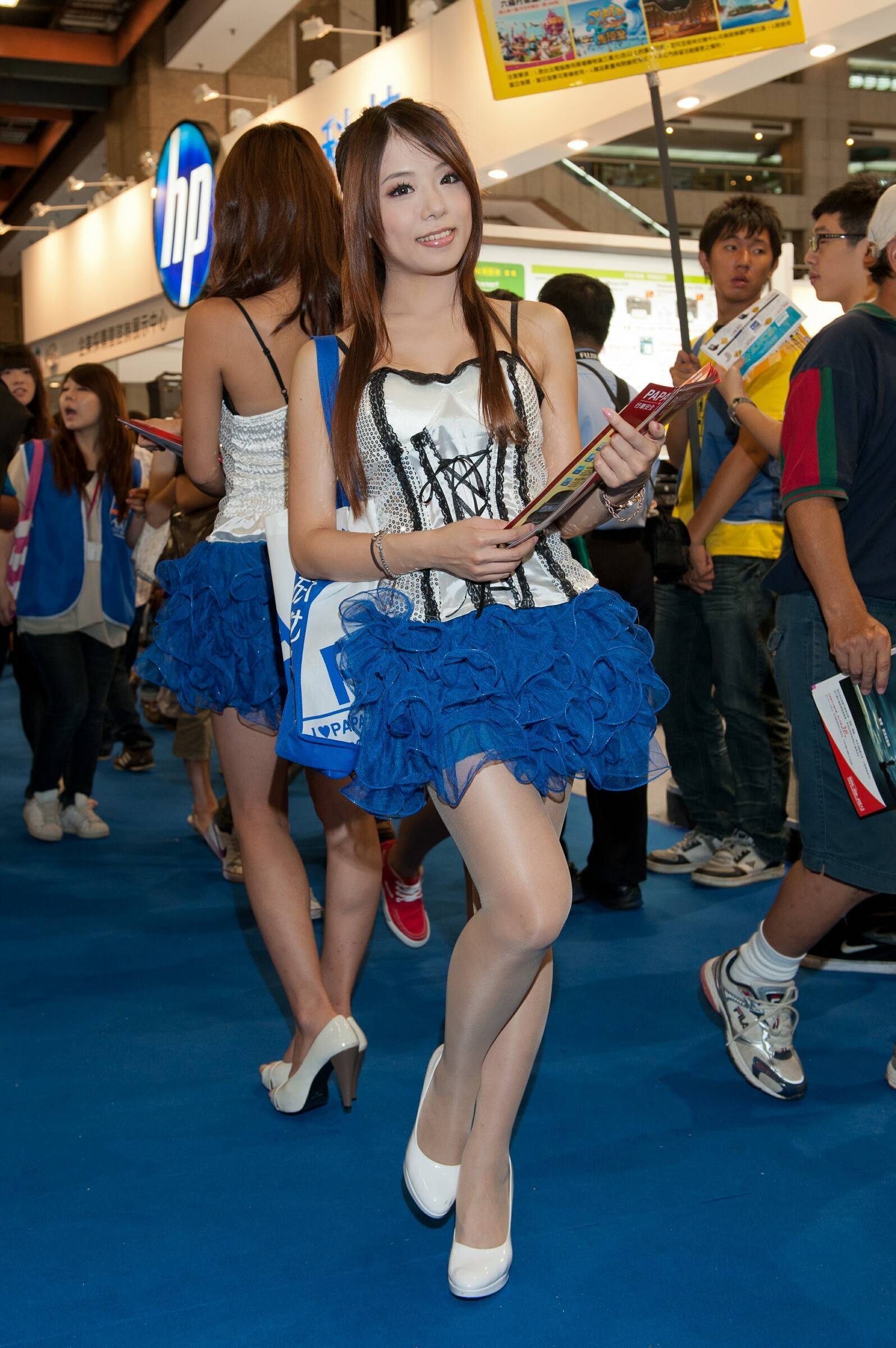 美女美腿如云 2011展台系列