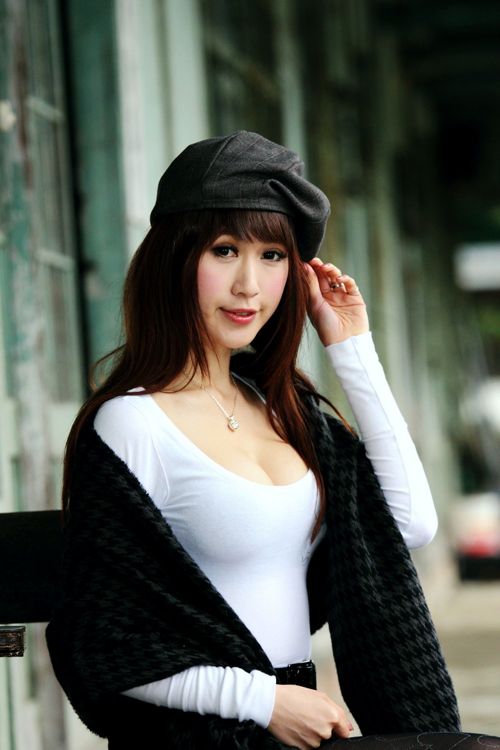 台湾大学美女模特外拍　FHM2012冠军呂品儀