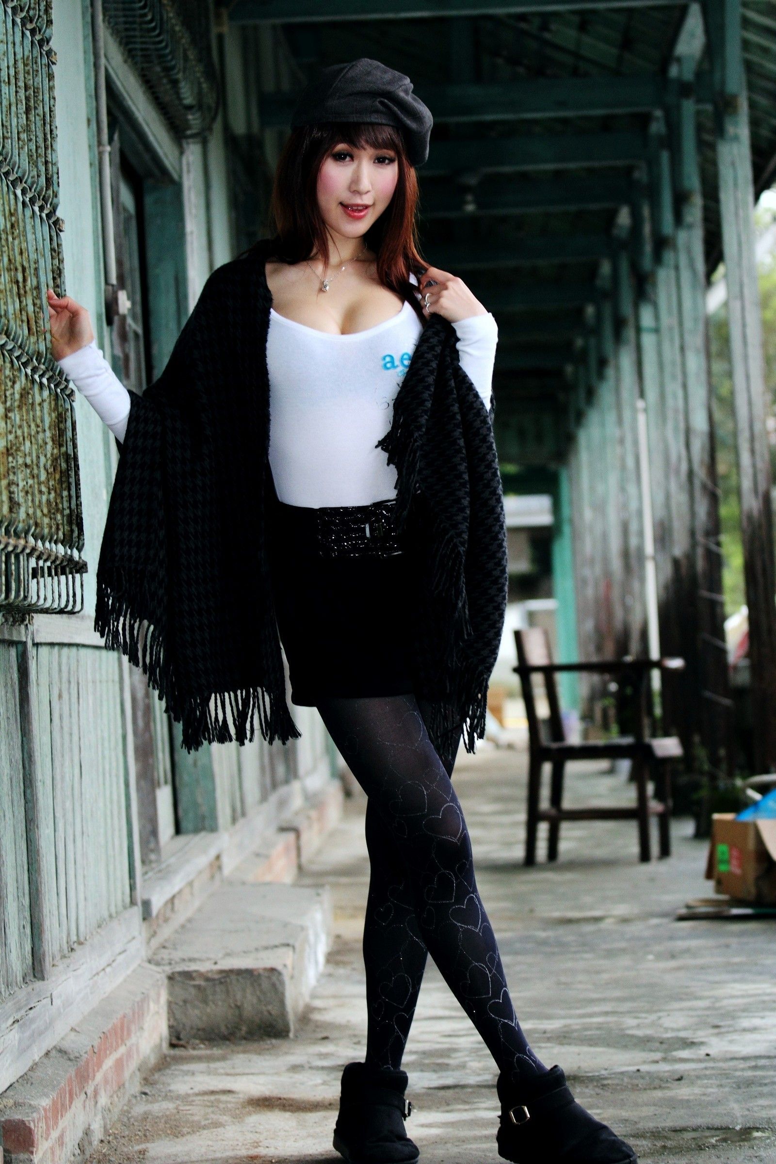 台湾大学美女模特外拍　FHM2012冠军呂品儀