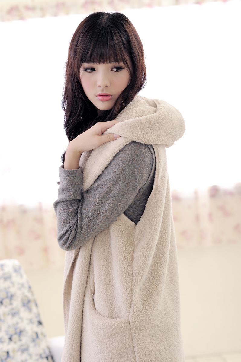 国产美女模特高清写真　20120101-MOLT二