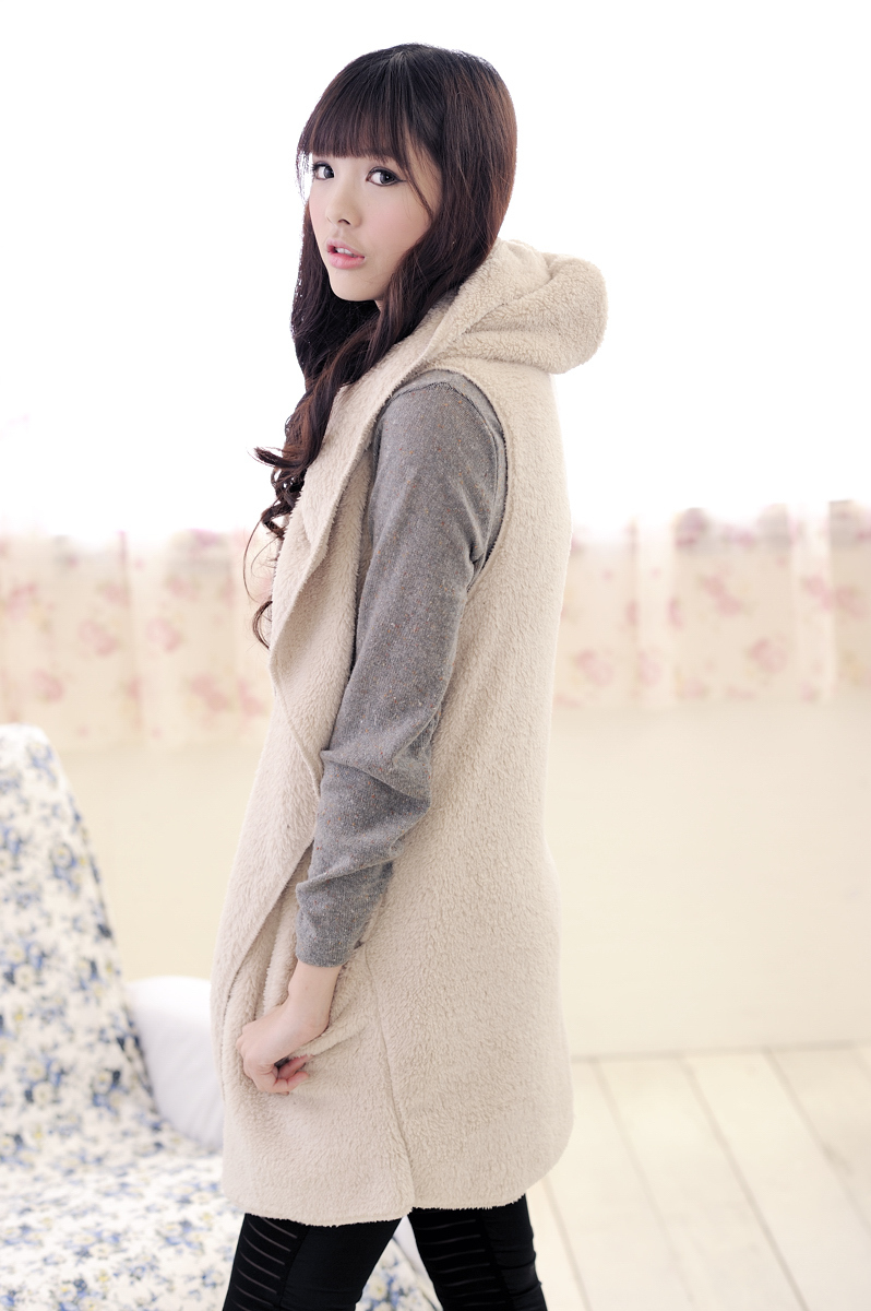 国产美女模特高清写真　20120101-MOLT二