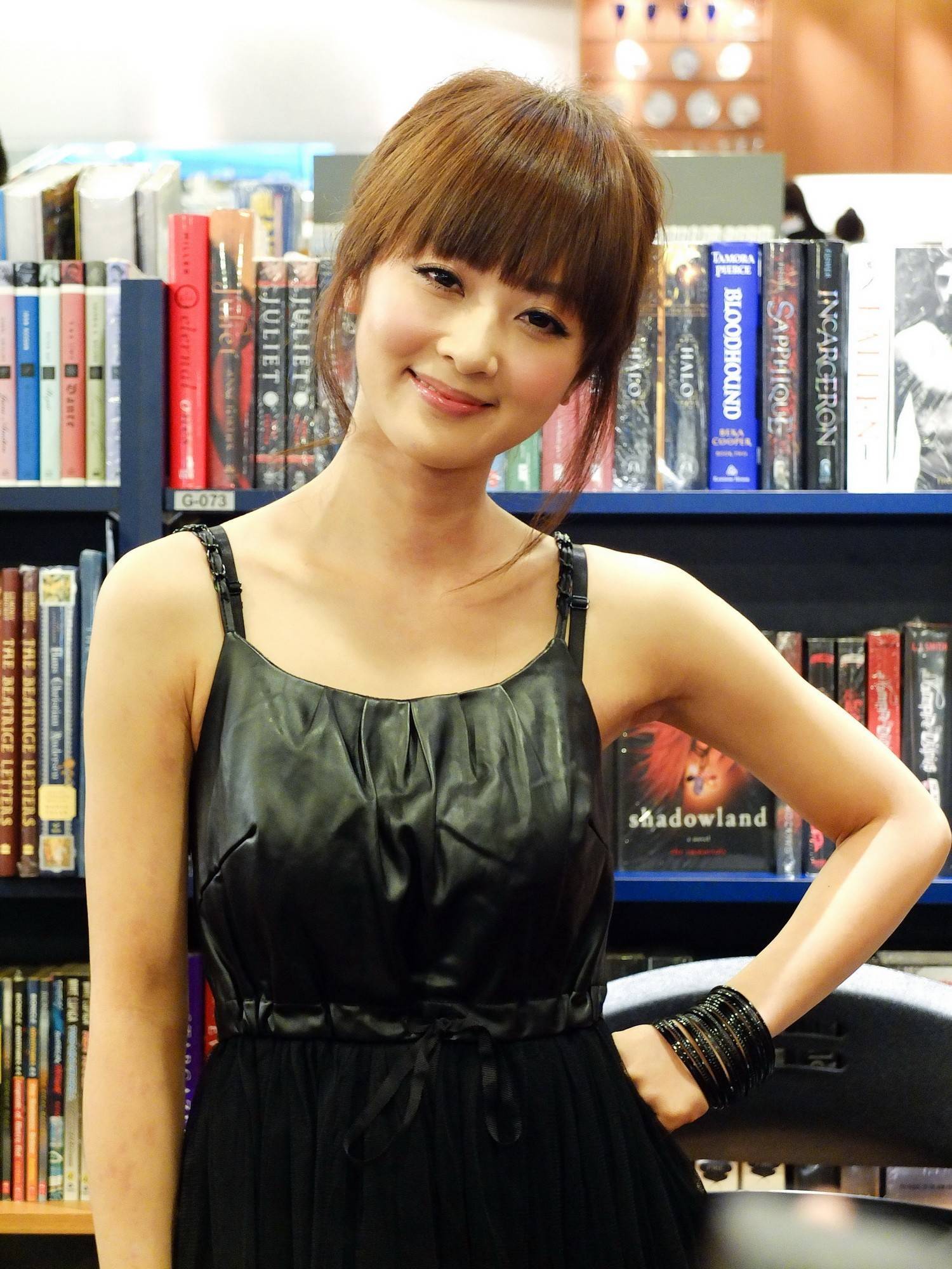 果子 妆漂亮 签书会 2012.02.19  清纯美女模特写真