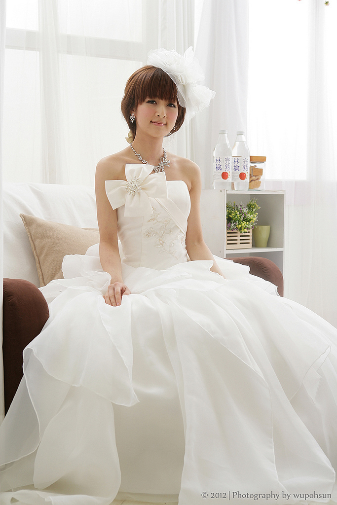 果子 最新婚紗写真2012.02.26　清纯美女模特写真