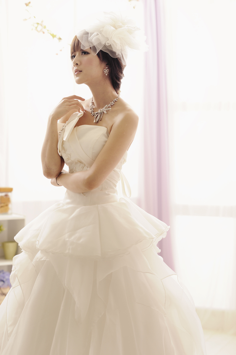 果子 2012.02.26 棚拍婚纱最新青纯美女图片