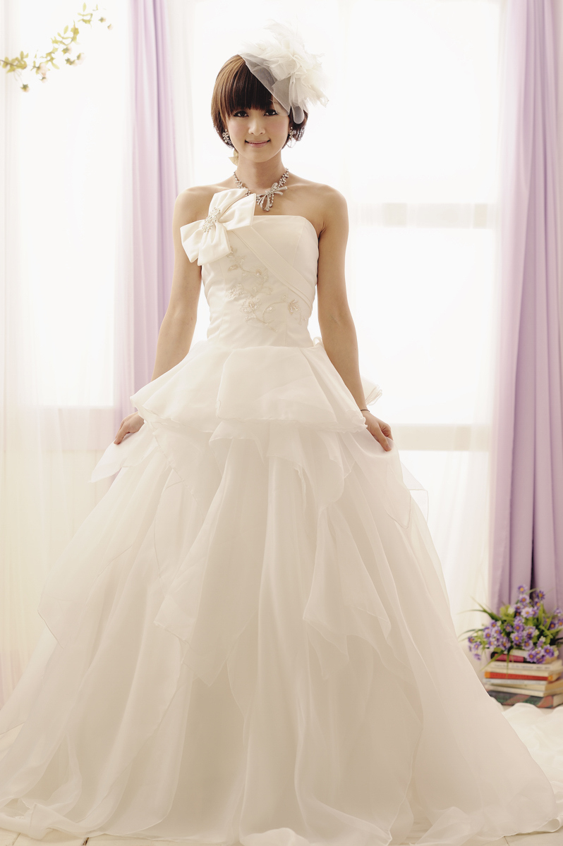 果子 2012.02.26 棚拍婚纱最新青纯美女图片