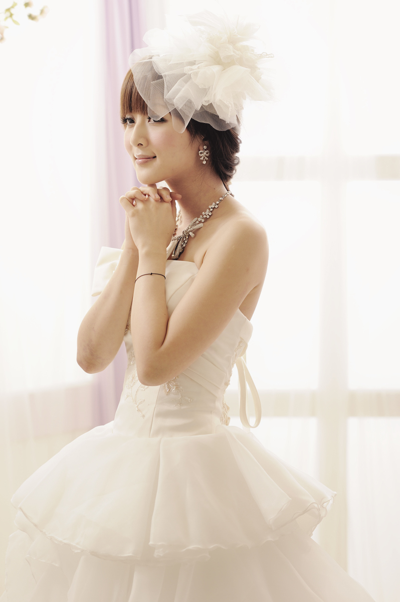 果子 2012.02.26 棚拍婚纱最新青纯美女图片