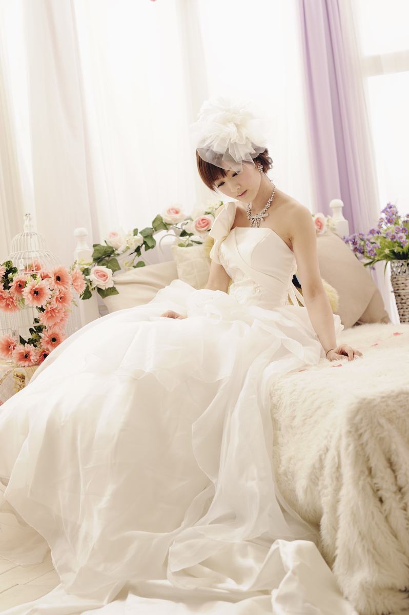 果子 2012.02.26 棚拍婚纱最新青纯美女图片