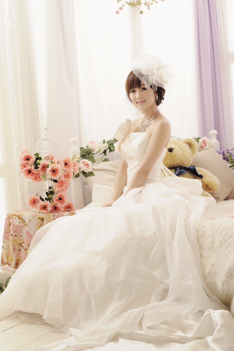 果子 2012.02.26 棚拍婚纱最新青纯美女图片