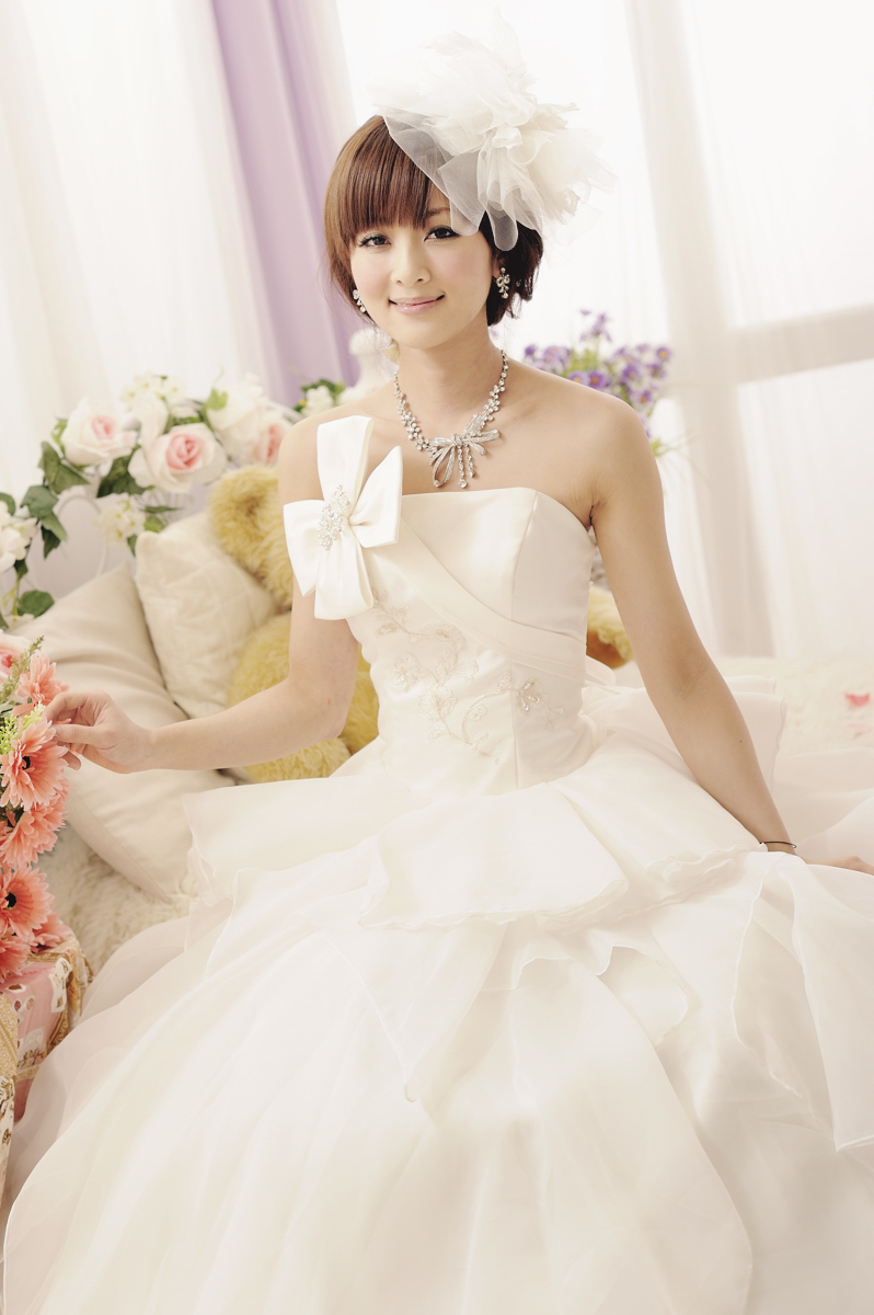 果子 2012.02.26 棚拍婚纱最新青纯美女图片