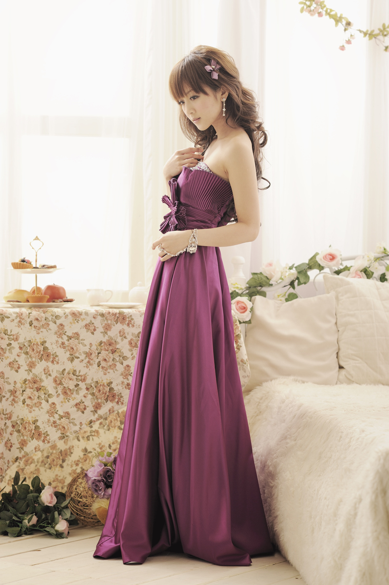 果子 2012.02.26 棚拍婚纱最新青纯美女图片