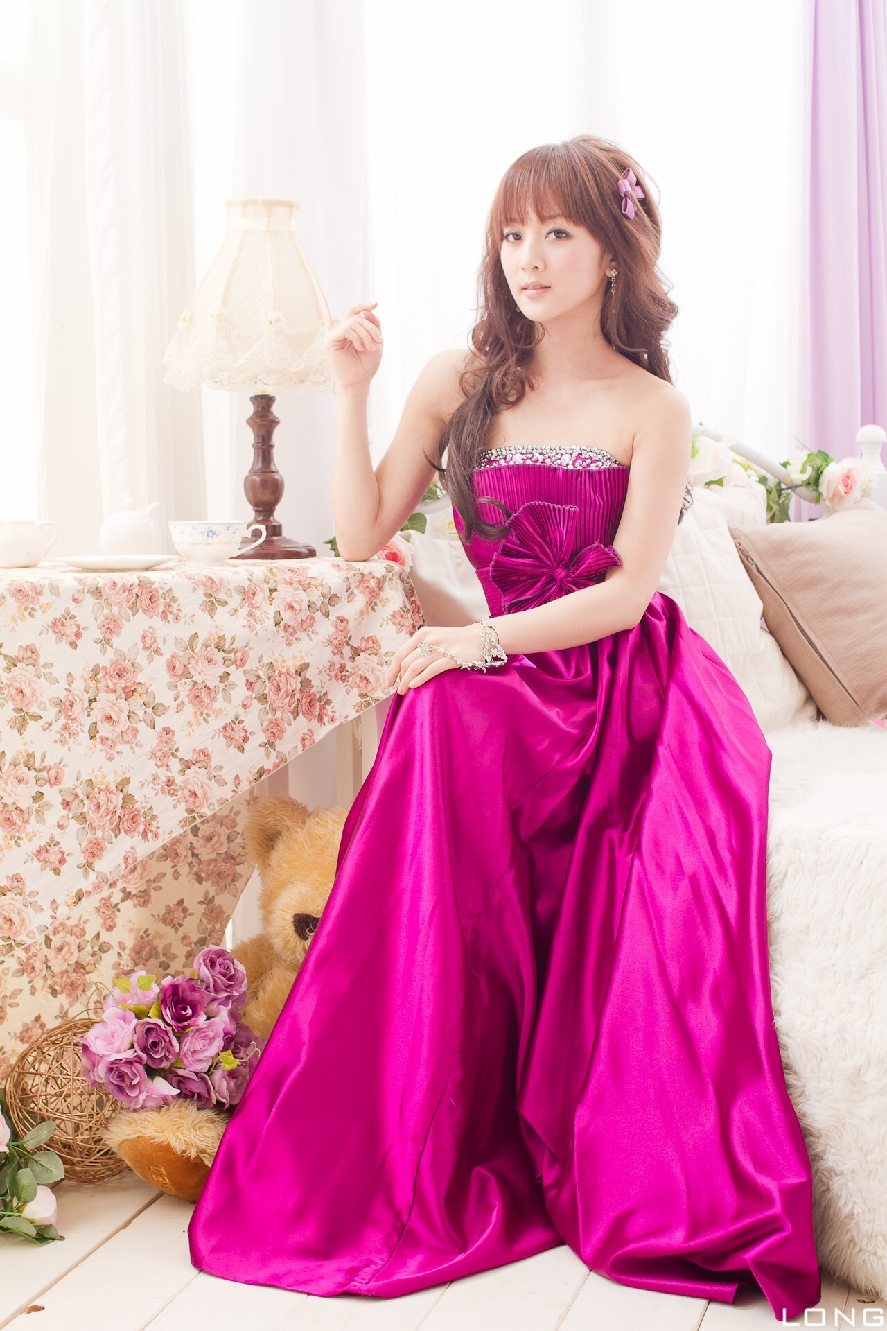 果子 2012.02.26 棚拍婚纱最新青纯美女图片