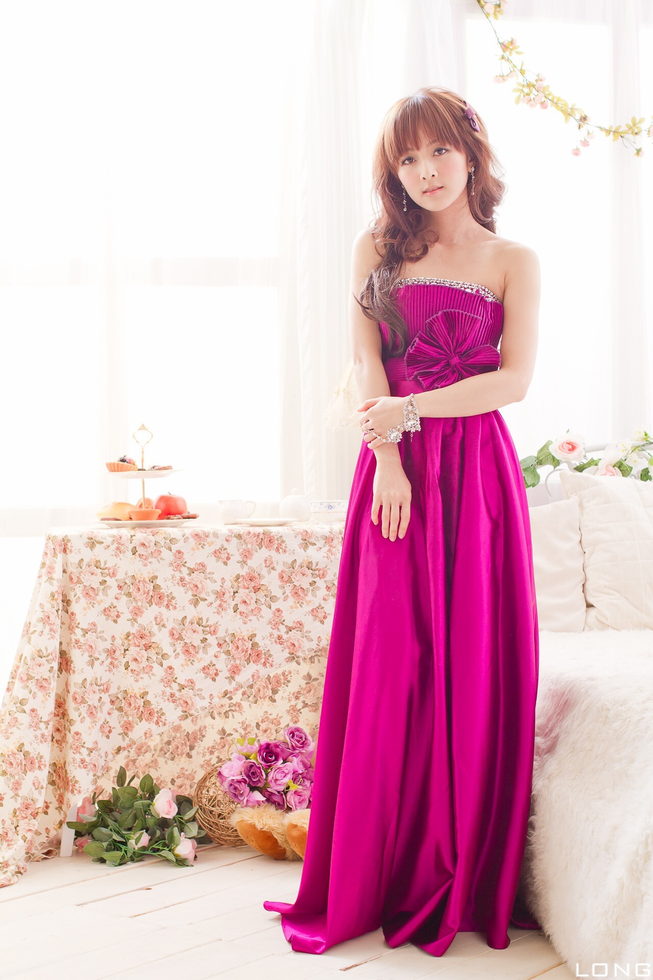 果子 2012.02.26 棚拍婚纱最新青纯美女图片