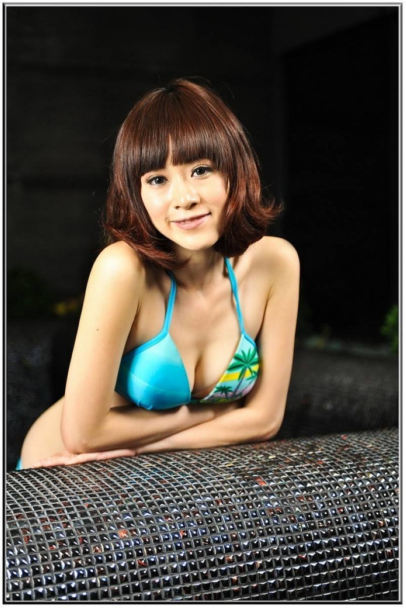 妃妃 NaNa 2012-03-19 歐悅 旅拍 高清美女图片