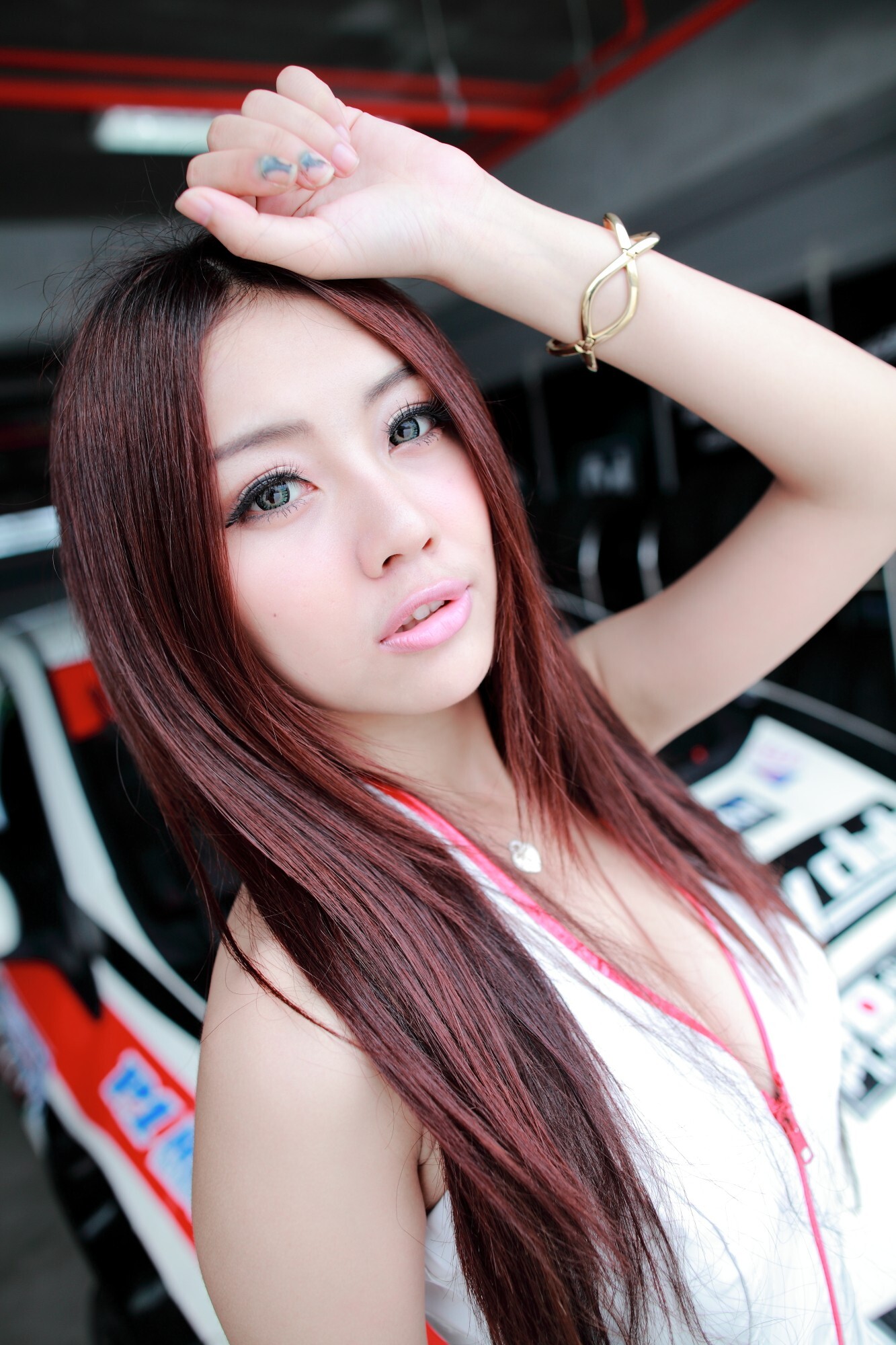 2012年4月22日 錢錢　国产美女车模性感美女图片