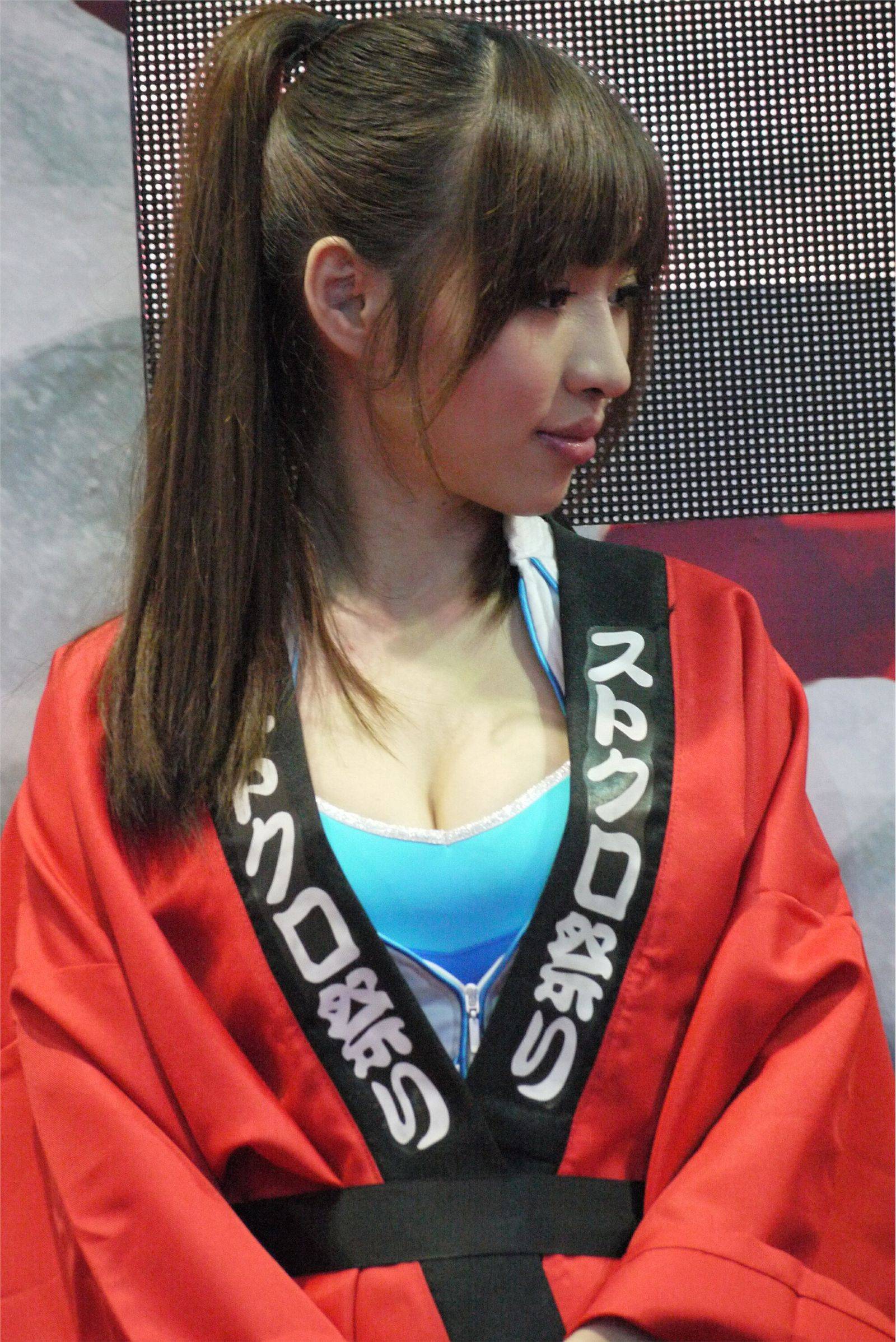 2012 機車展 汽配展 美女车模特写真 国内性感美女