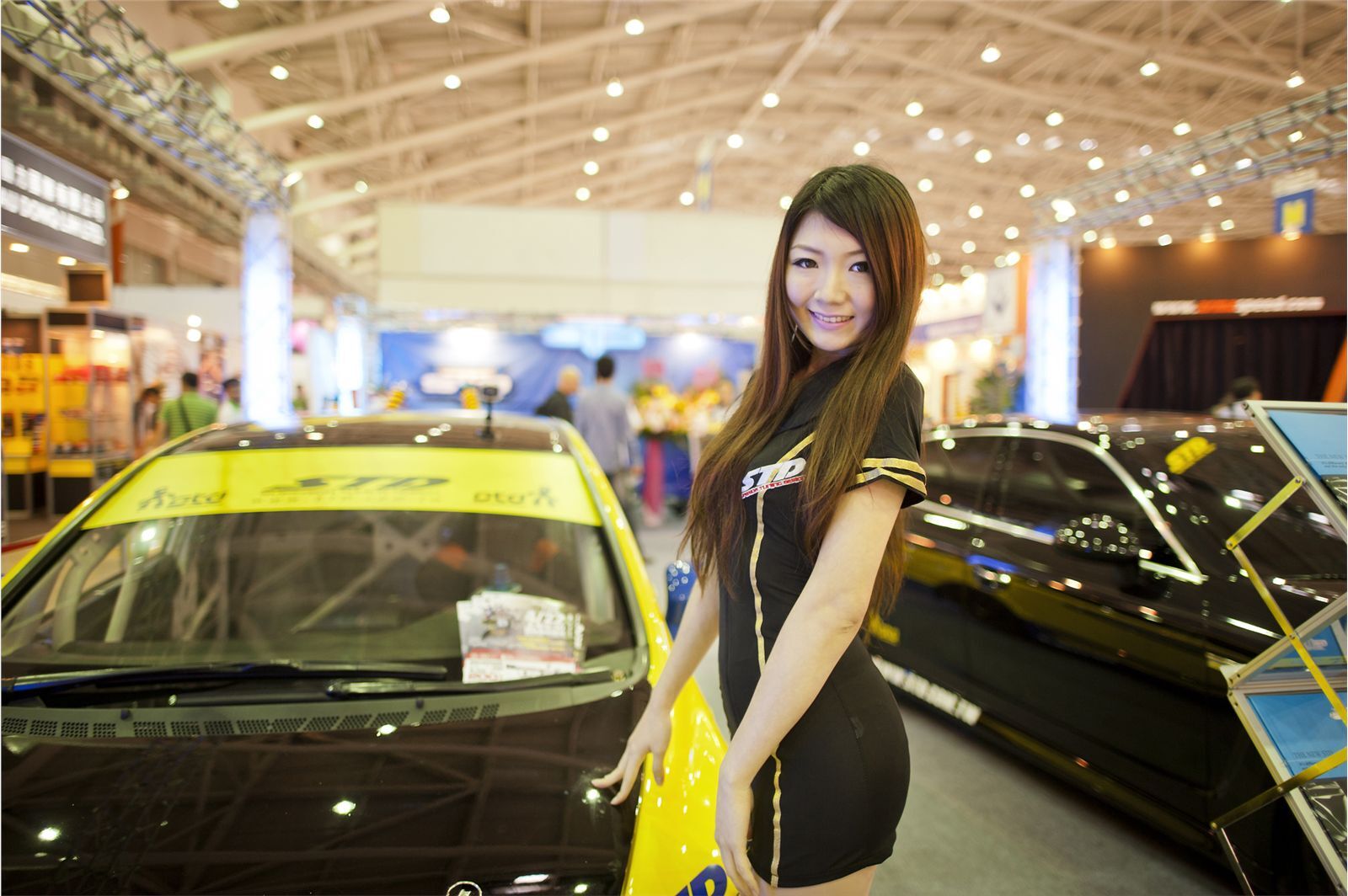 2012 機車展 汽配展 美女车模特写真 国内性感美女