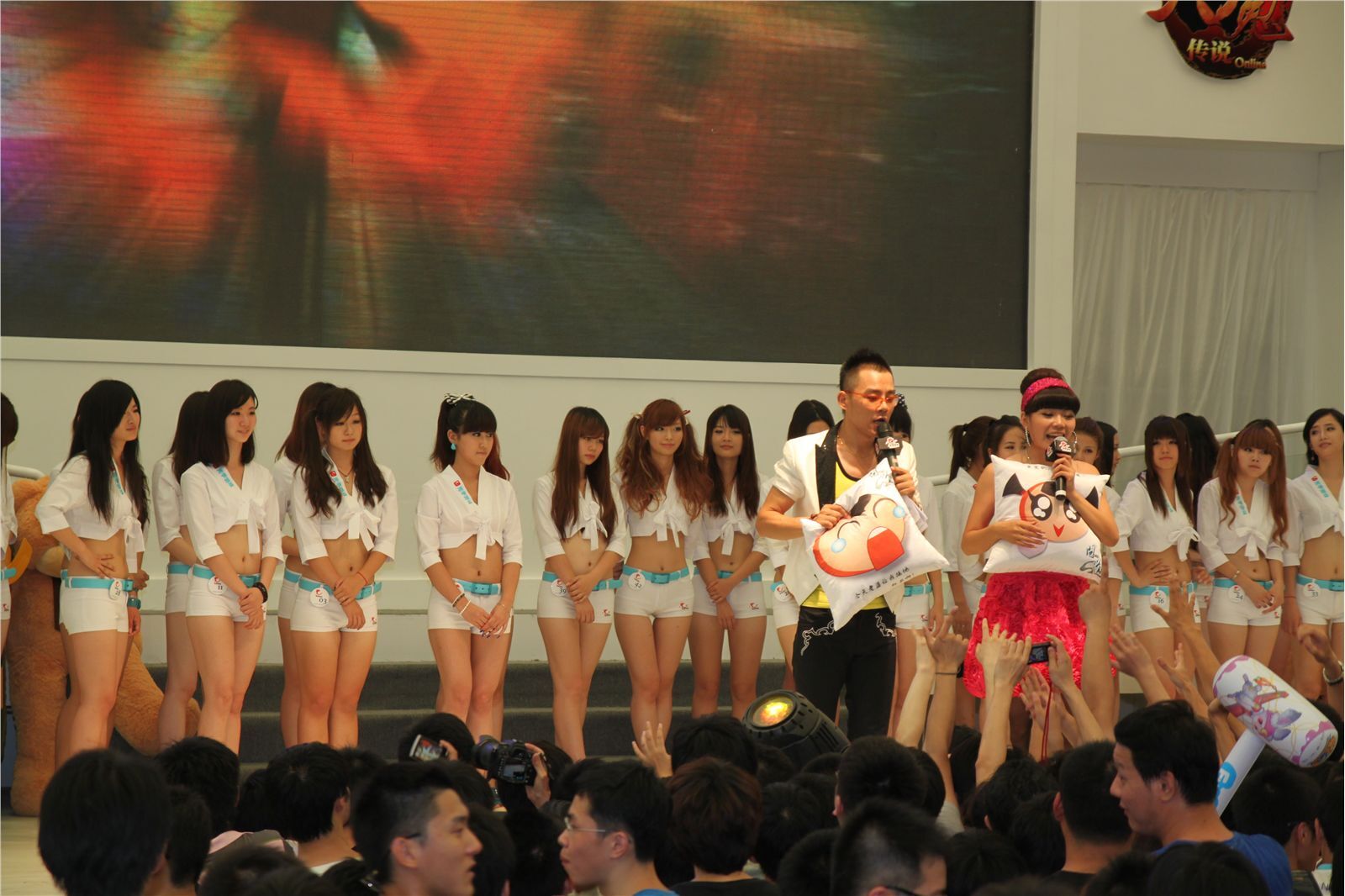 模特美女 ChinaJoy 2011高清图 No.2 现场图库