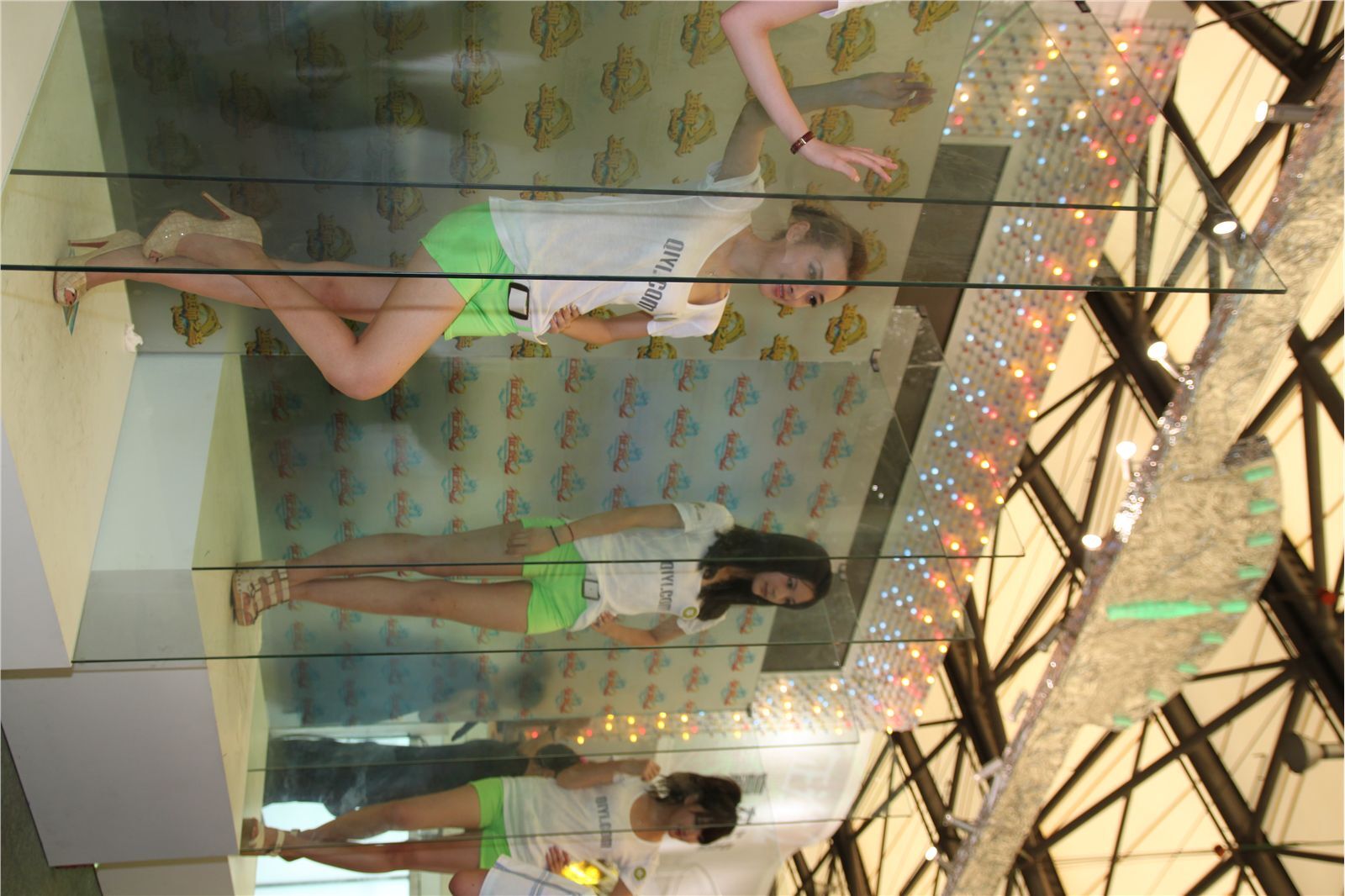 模特美女 ChinaJoy 2011高清图 No.3 现场图库