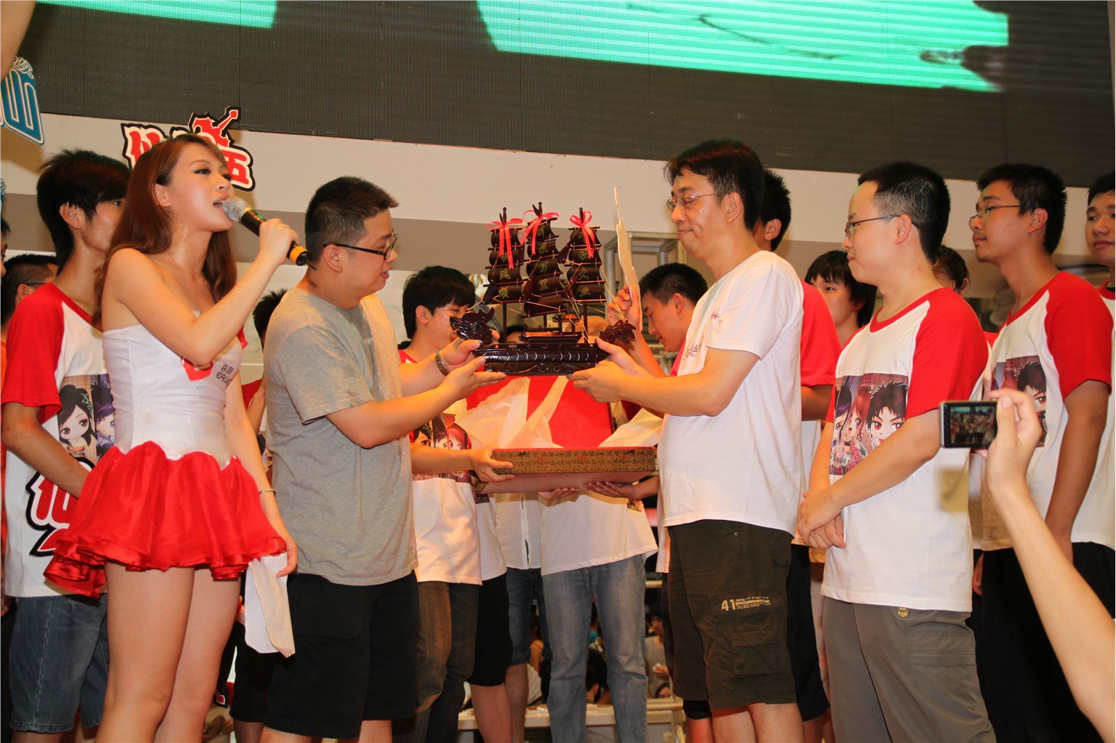 模特走场美女图片 超级高清美女图片打包下载 ChinaJoy 8