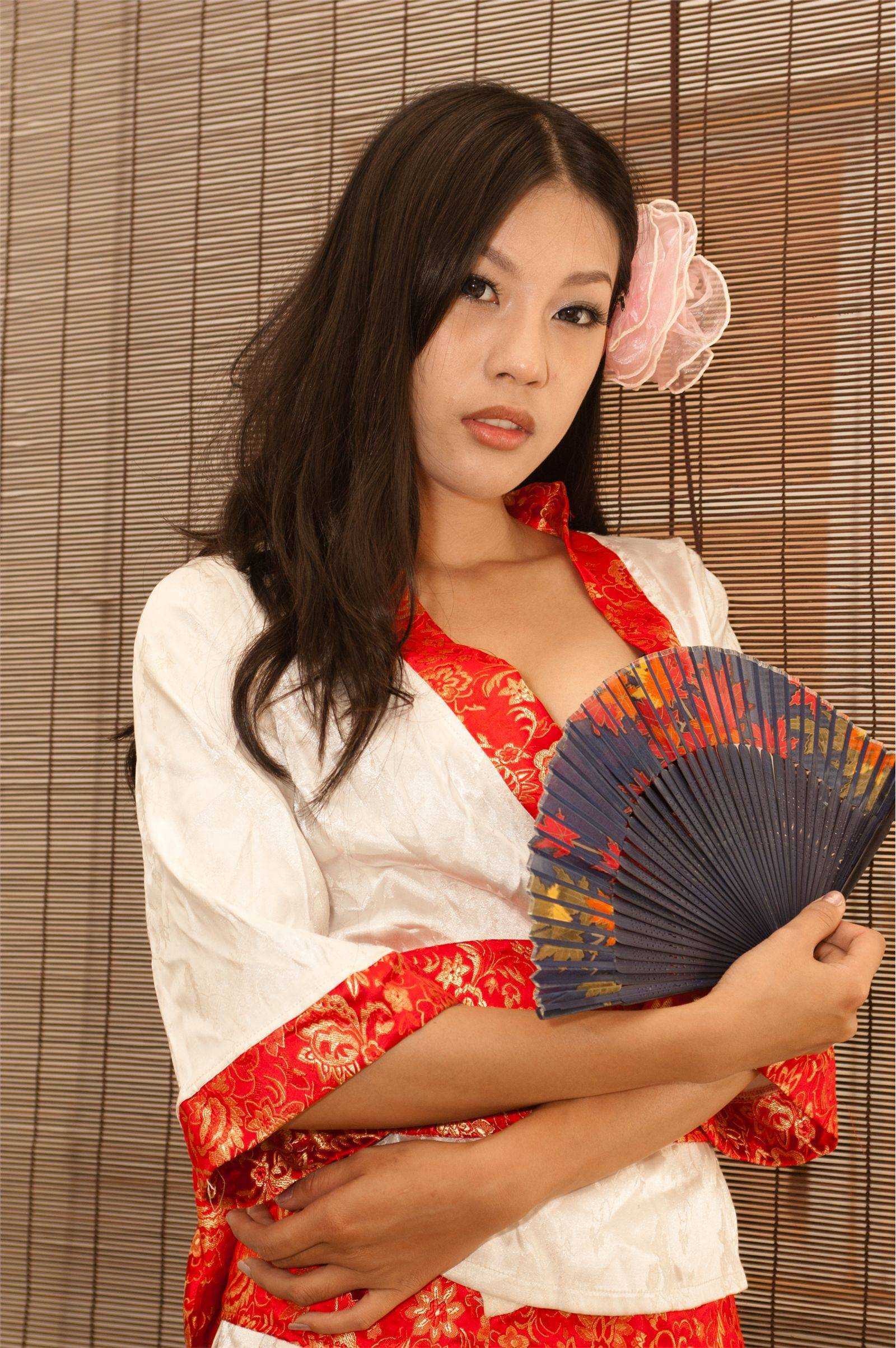 Lina - 2012.07.28 茶韵　国产高清美女图片