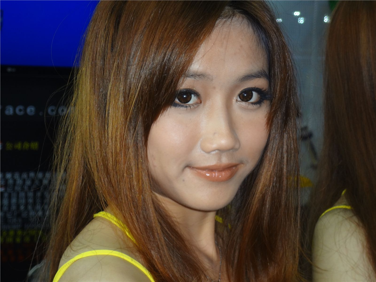 广州改装车展车模 美女模特高清写真