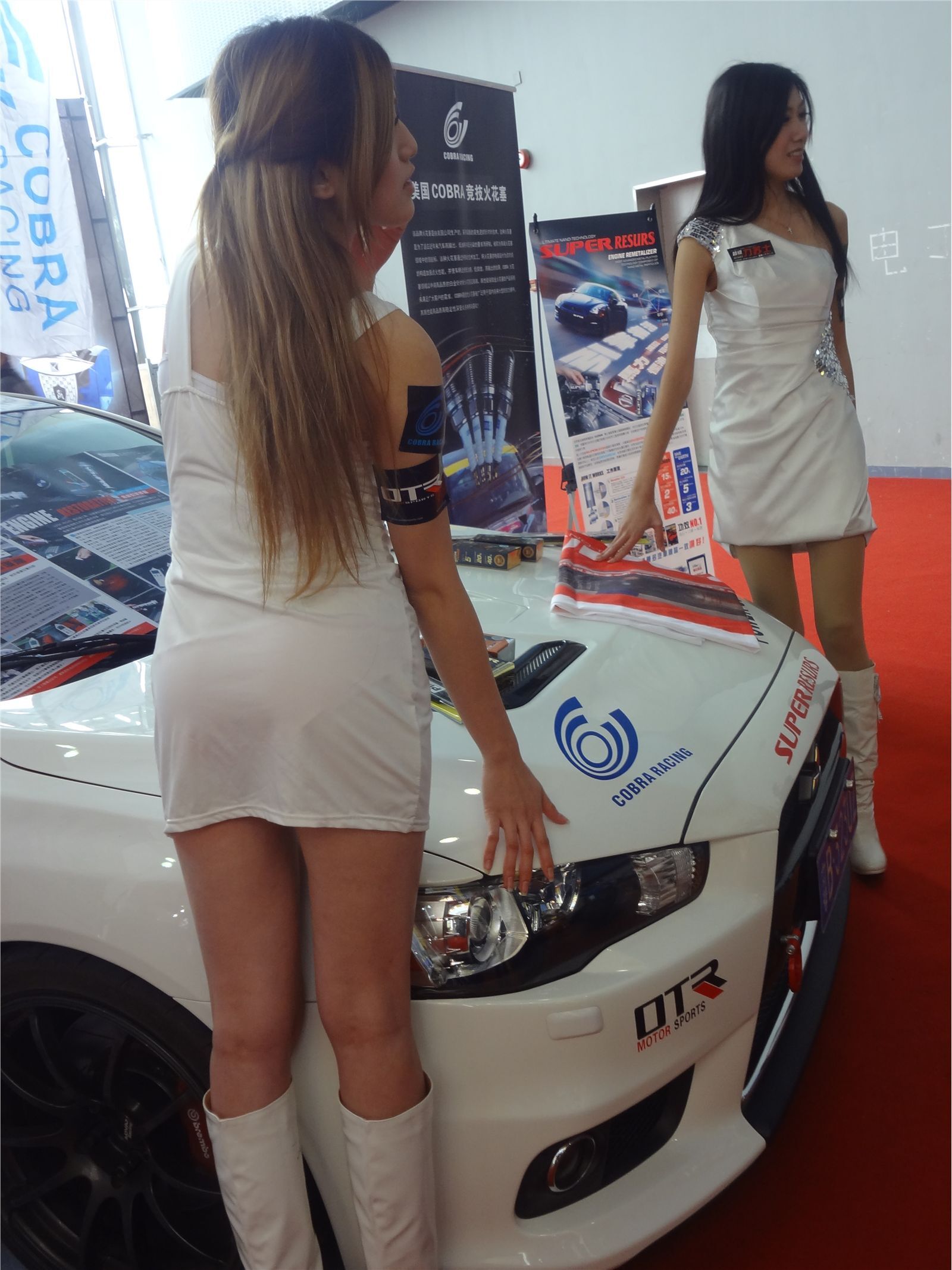 广州改装车展车模 美女模特高清写真