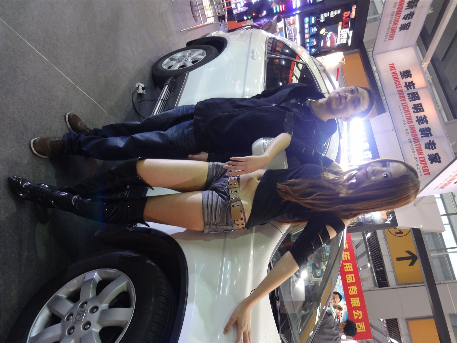 广州改装车展车模 国产美女车模写真套图 (第一套)