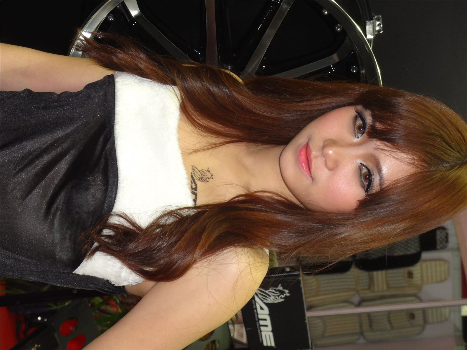 广州改装车展车模 国产美女车模写真套图 (第二套)