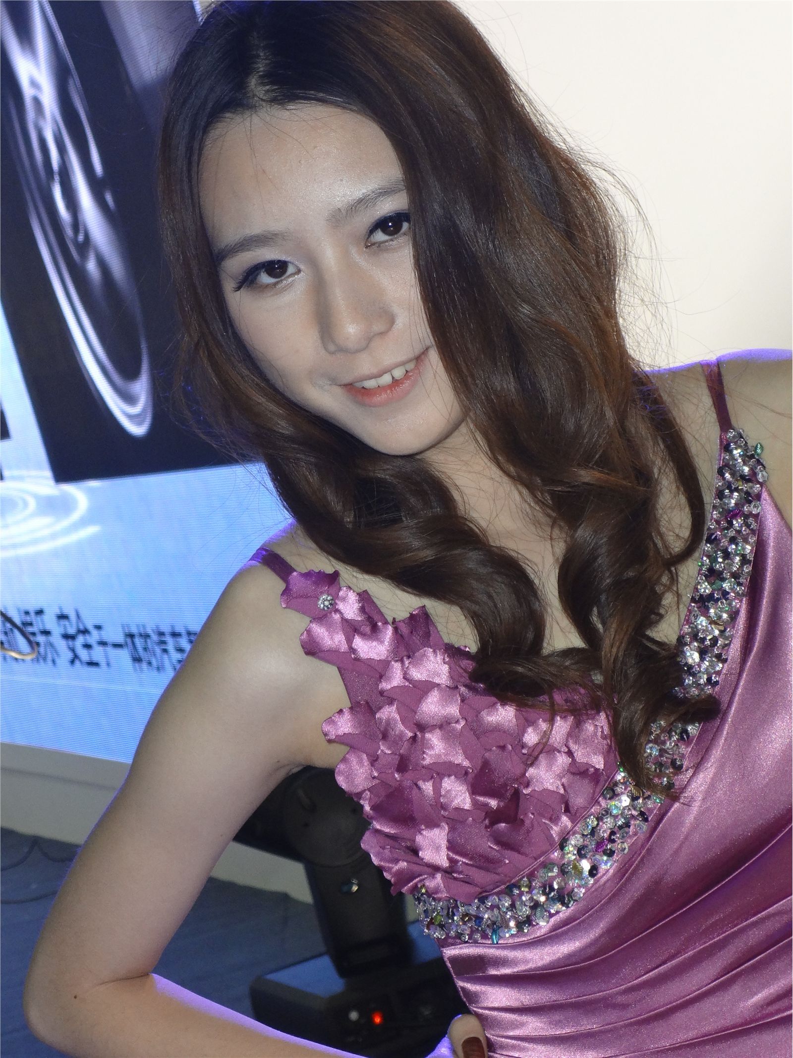 2012广州改装车展车模　国产模特车模写真套图