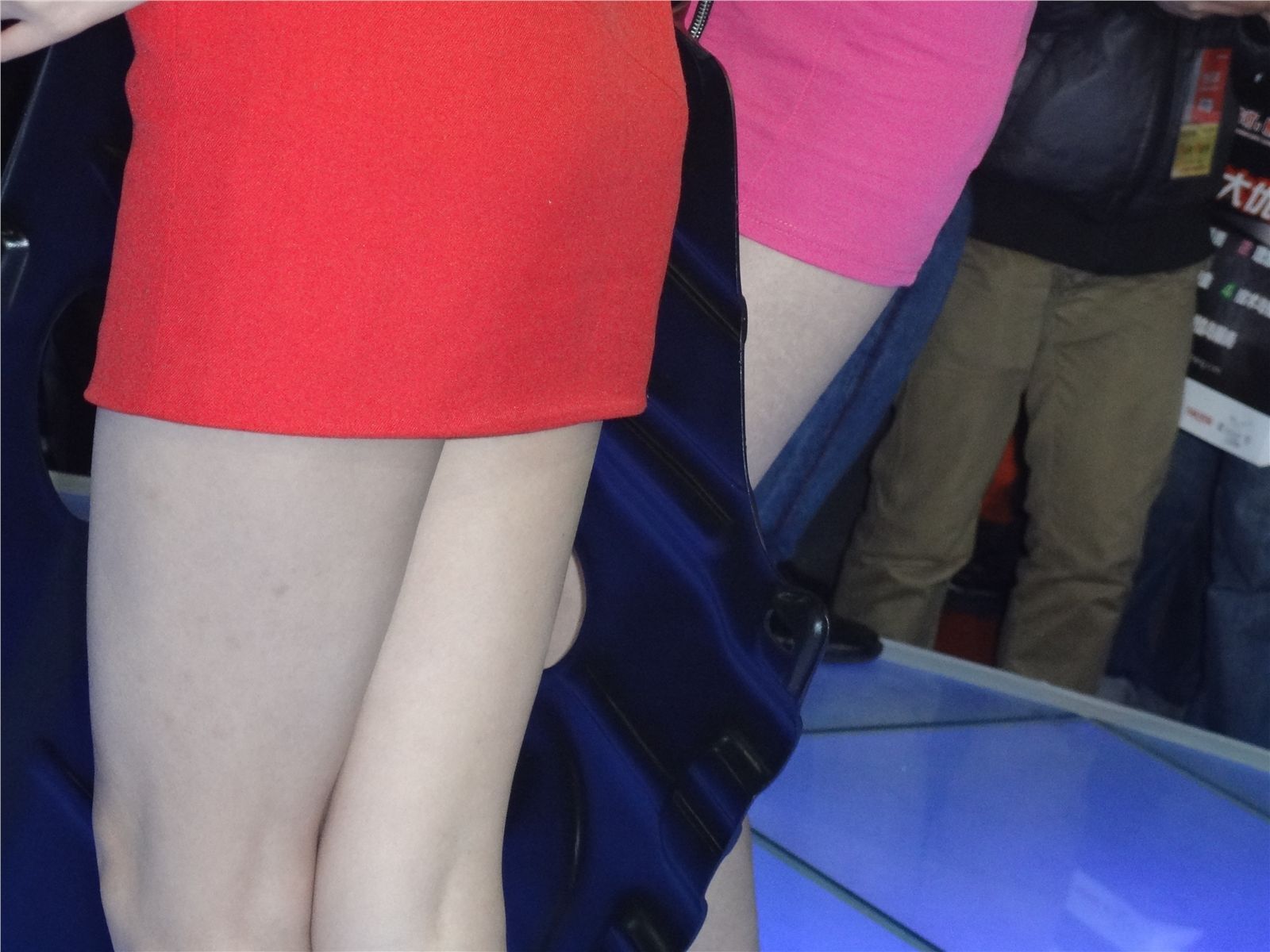 2012广州改装车展车模　国产模特车模写真套图