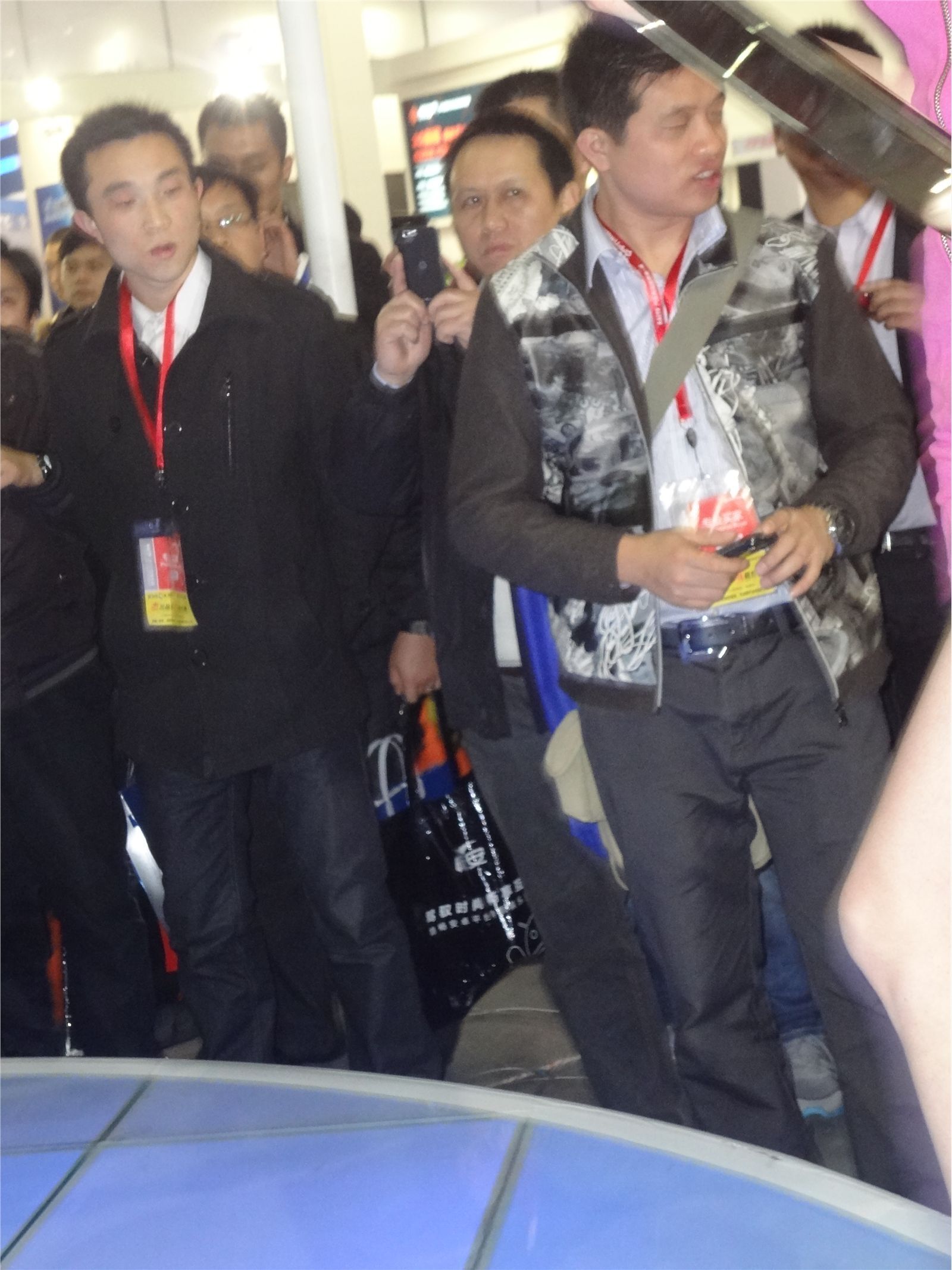 2012广州改装车展车模　国产模特车模写真套图