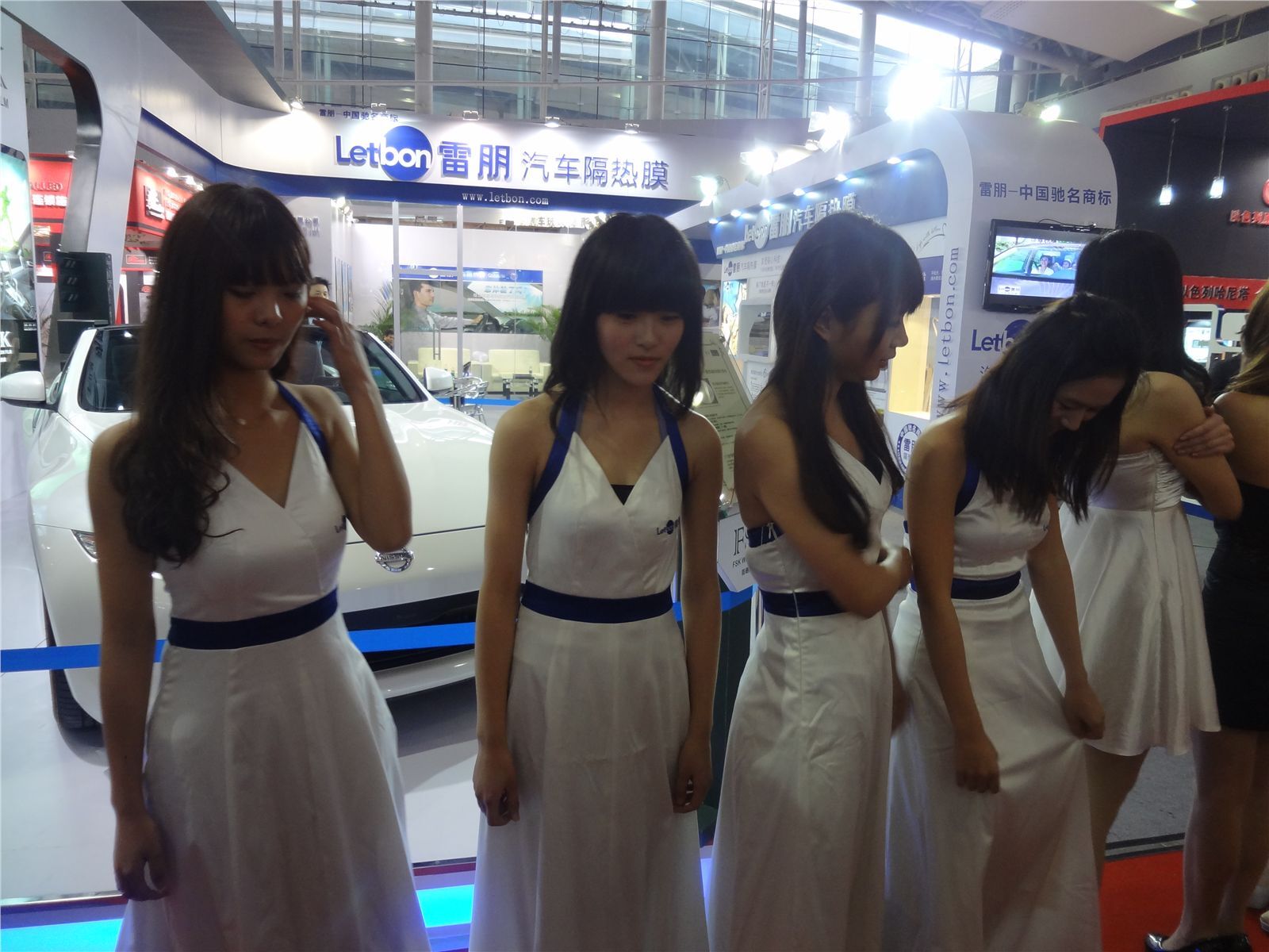 NO232012广州改装车展车模  国产美女模特