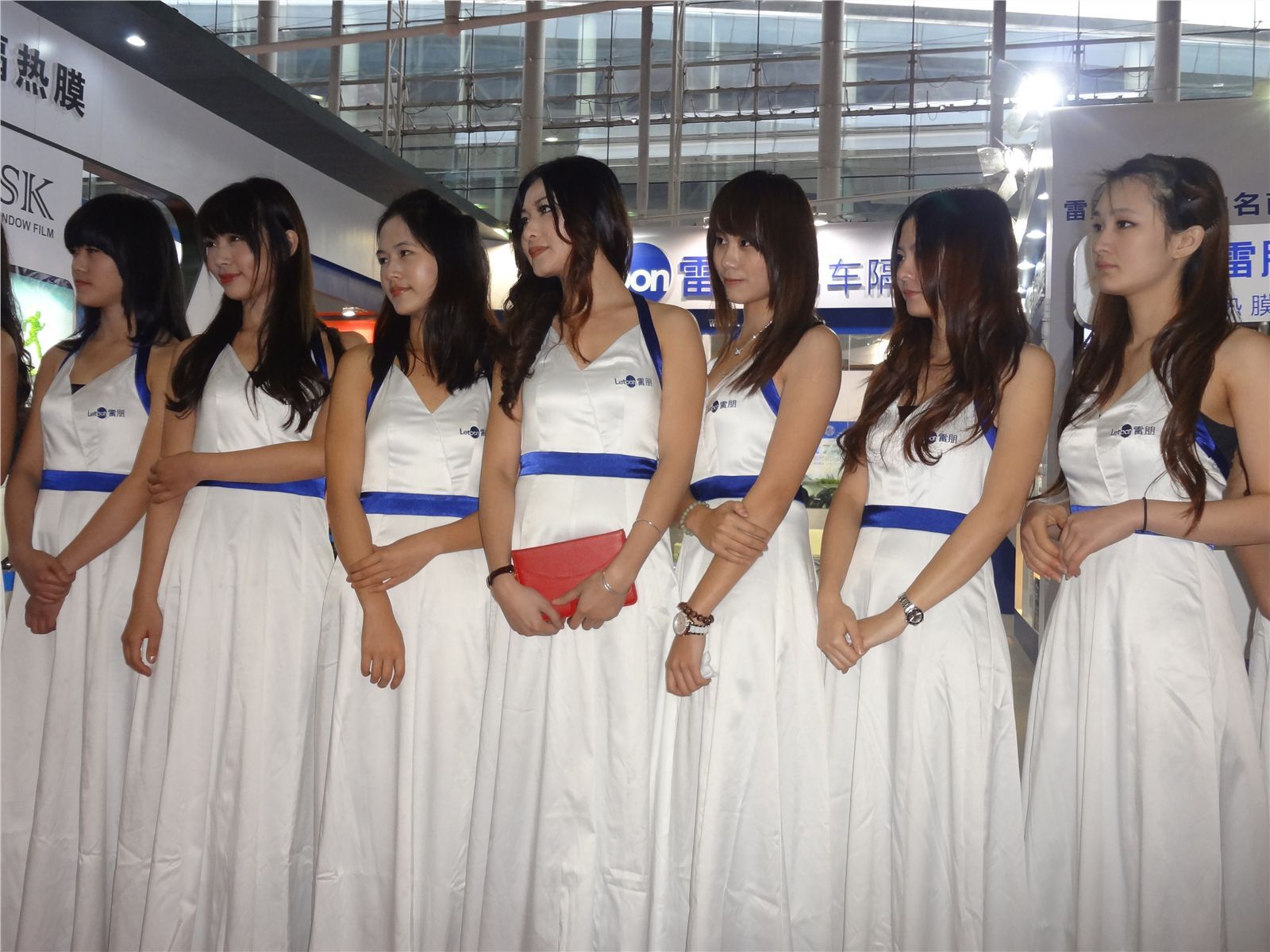 NO232012广州改装车展车模  国产美女模特