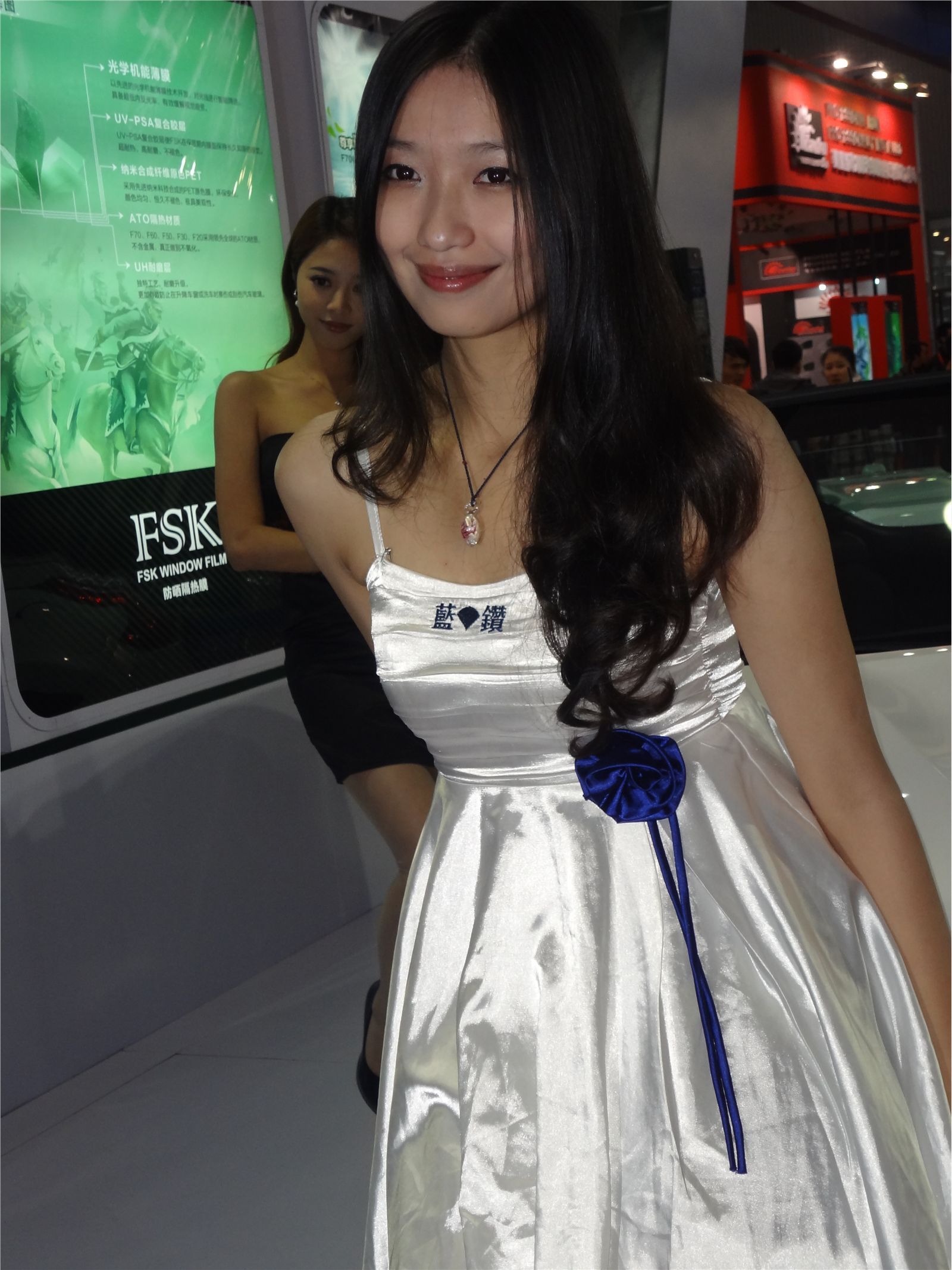 NO232012广州改装车展车模  国产美女模特