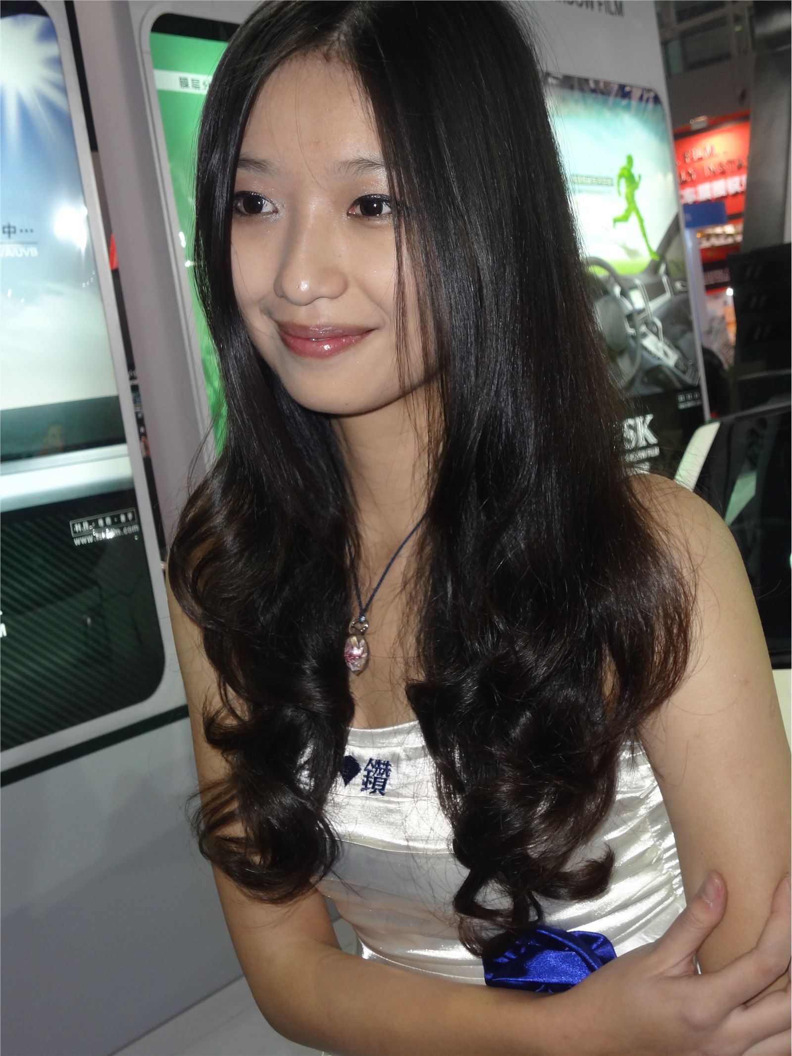 NO232012广州改装车展车模  国产美女模特