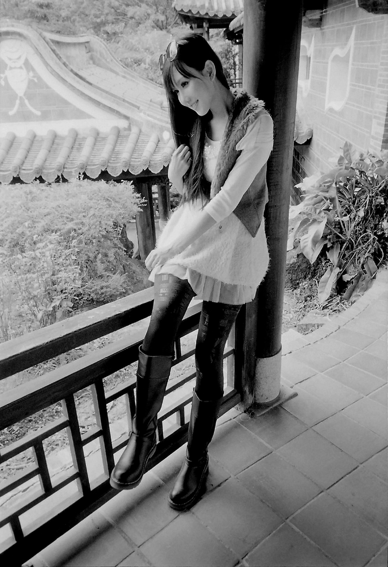 Sara 可藍 南園外拍 高清晰超大美少女图片打包下载