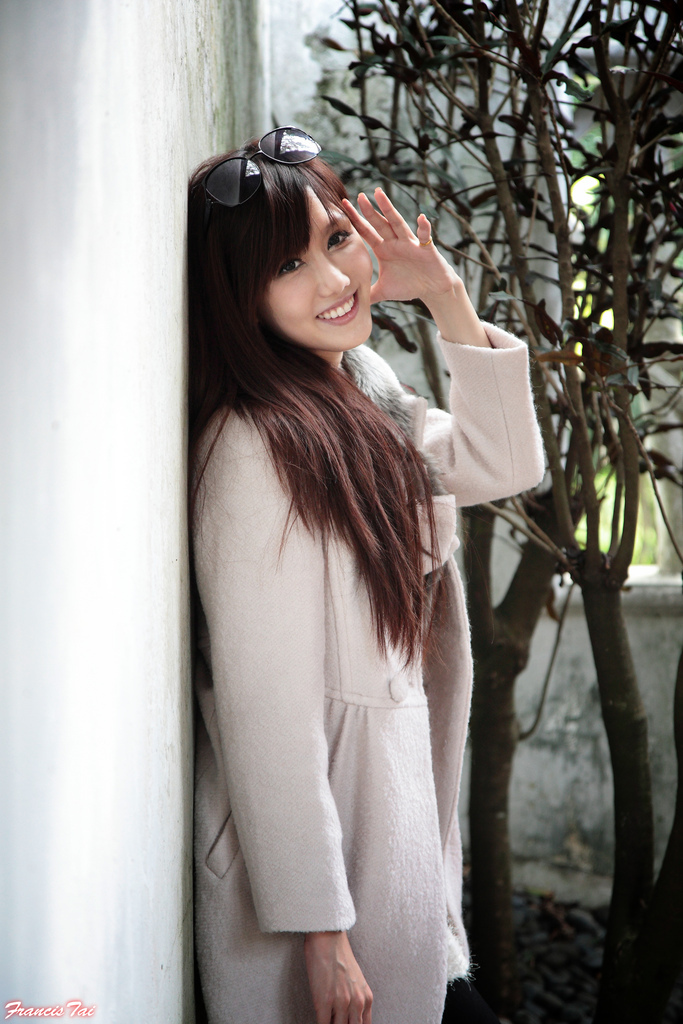 Sara 可藍 南園外拍 高清晰超大美少女图片打包下载