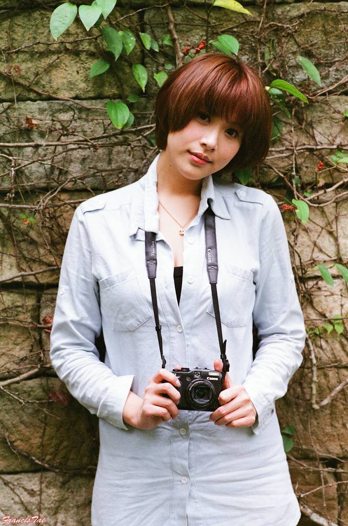 Sara 可藍 南園外拍 高清晰超大美少女图片打包下载