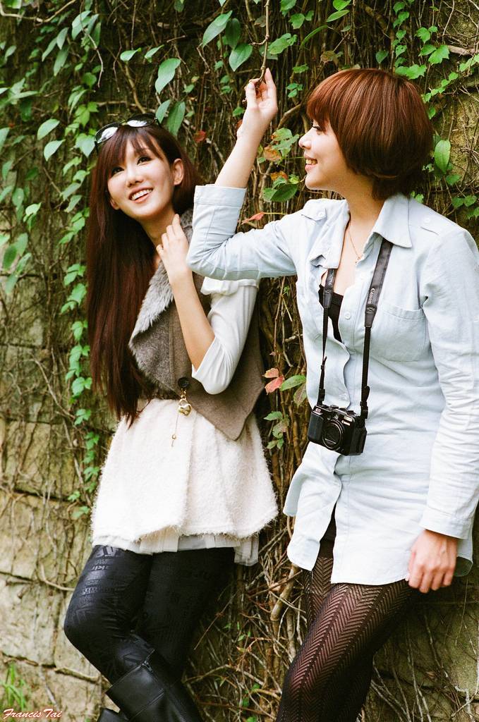 Sara 可藍 南園外拍 高清晰超大美少女图片打包下载