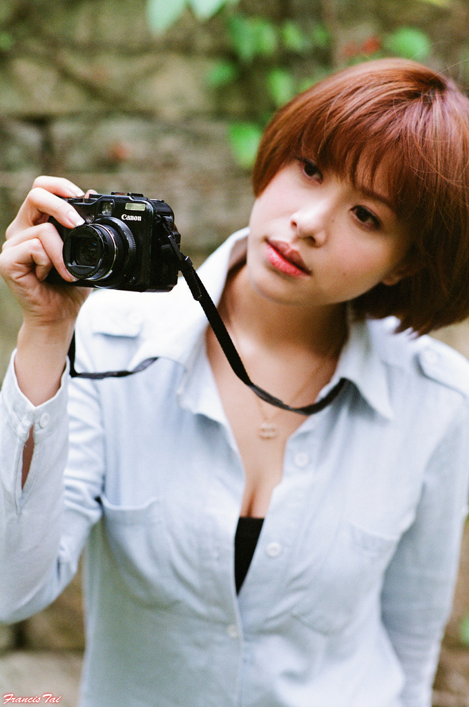 Sara 可藍 南園外拍 高清晰超大美少女图片打包下载