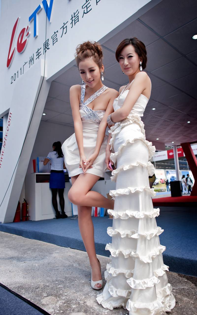 广州国际汽车展 展台系列之机车美人蓝色之诱