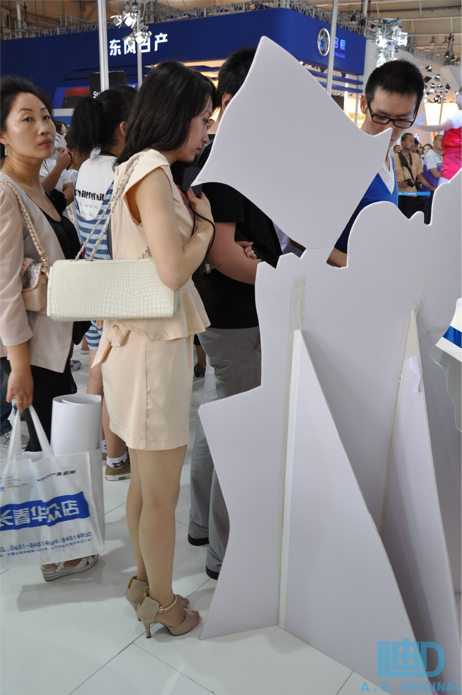 长春车展车模第一季   国内模特美腿写真