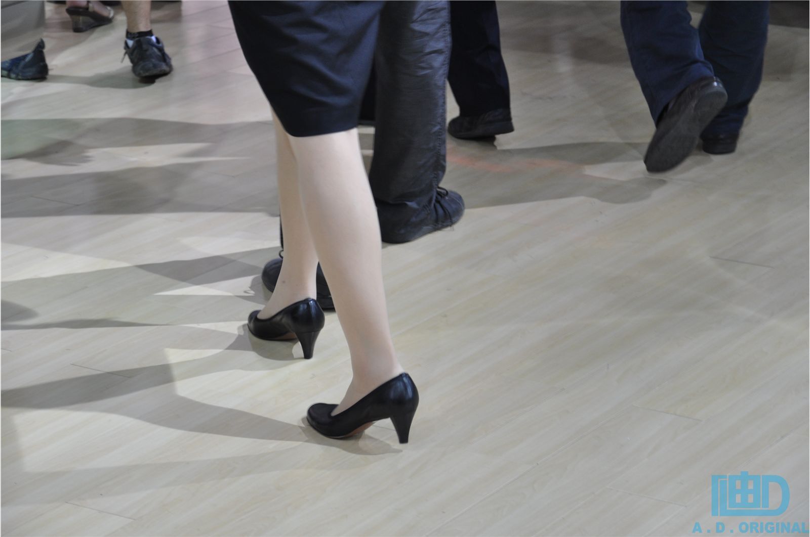 长春车展车模第二季   国内模特美腿写真