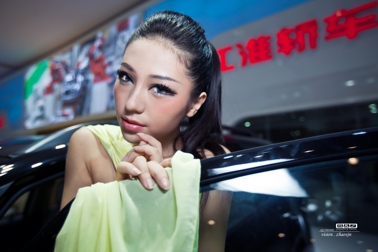郑州第四届国际车展美女