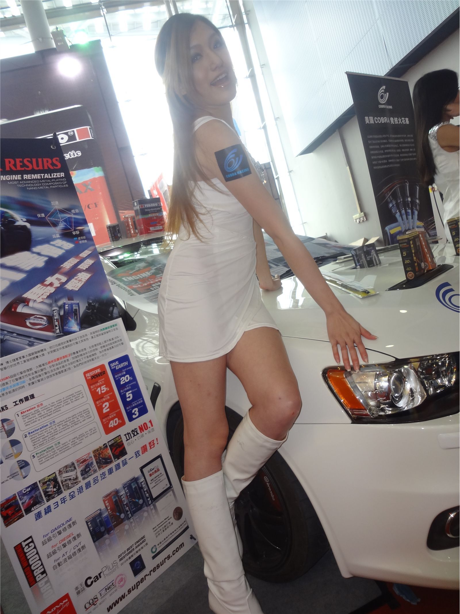 广州改装车展车模　车模特外拍写真　性感图片