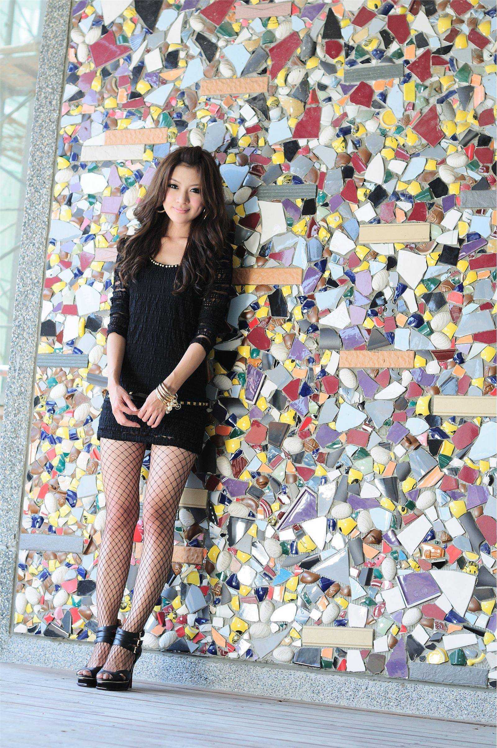 国产美腿模特美女高清写真套图