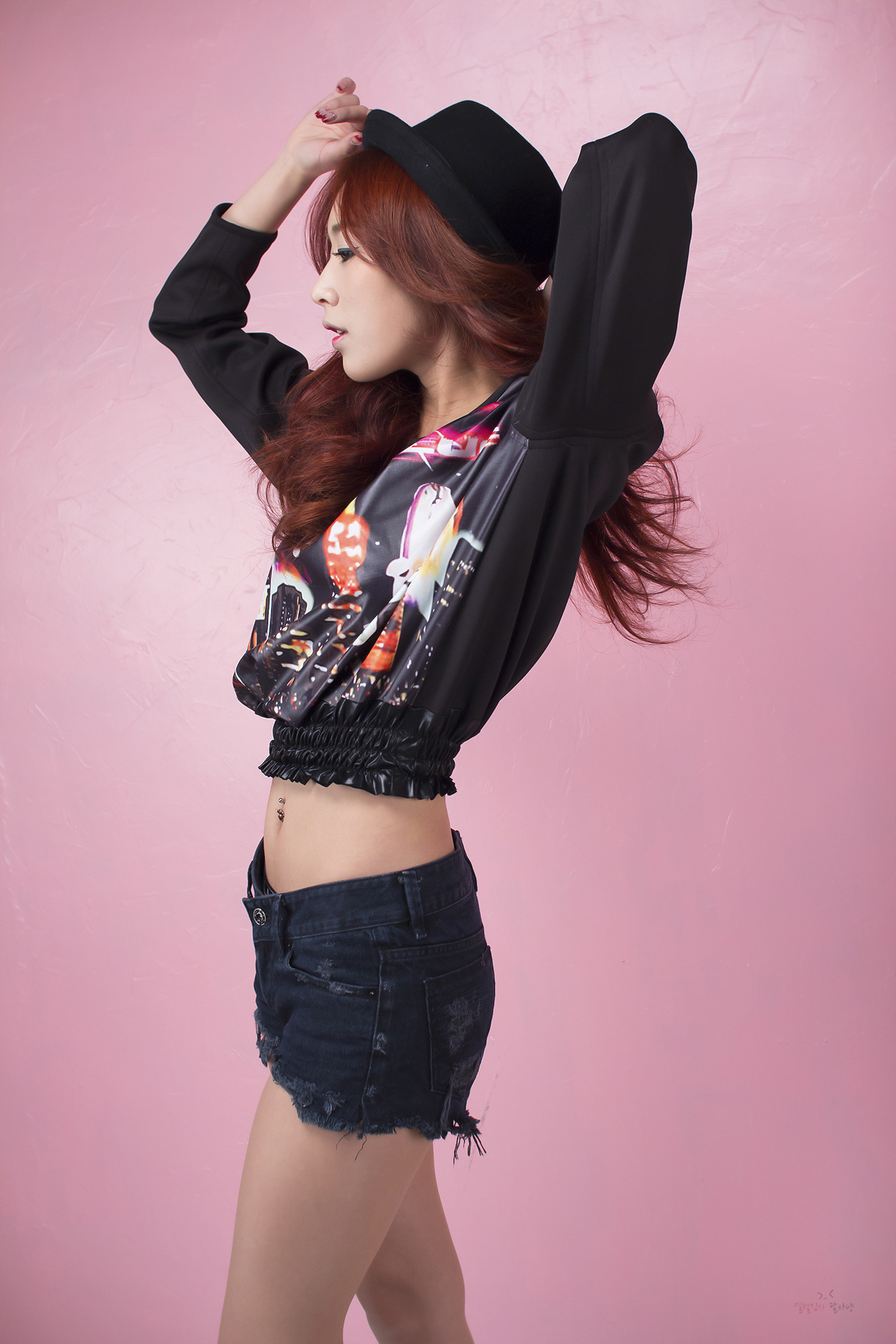 [棚拍写真]韩国车模 韩智恩 吊带黑丝 敏儿 滑板少女