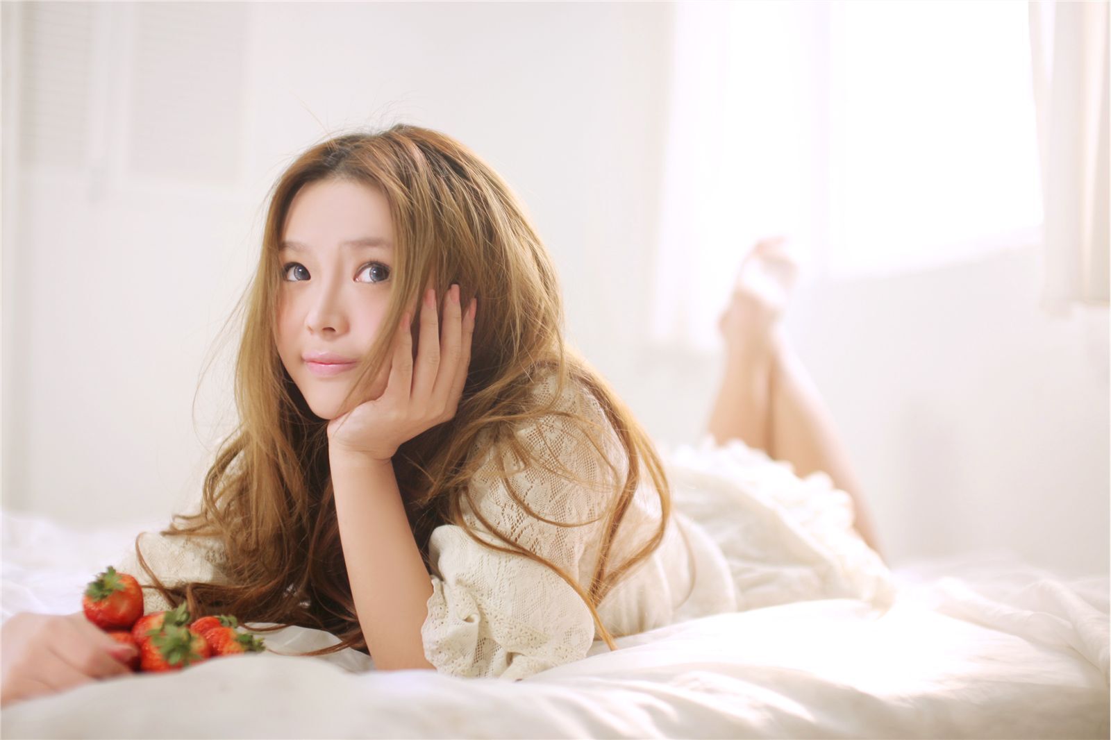 90后女生裴紫绮唯美写真 国产唯美模特写真