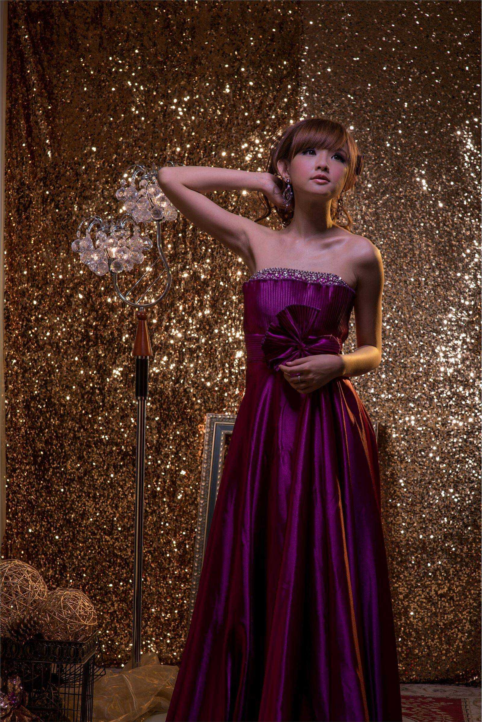 花現台北 八月花神小安 Mini 棚拍 MSI超頻大賽 搞清美女图片