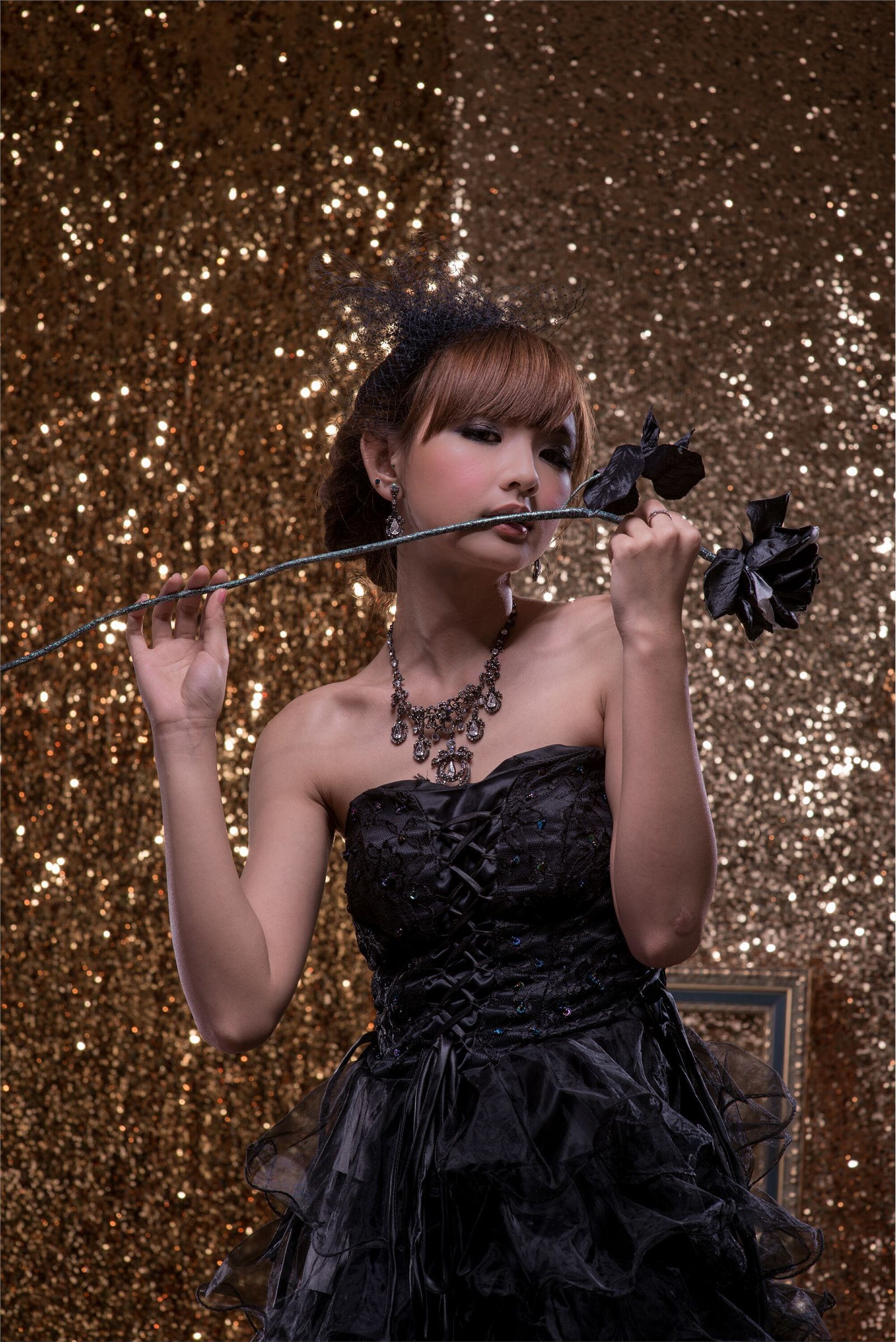 花現台北 八月花神小安 Mini 棚拍 MSI超頻大賽 搞清美女图片